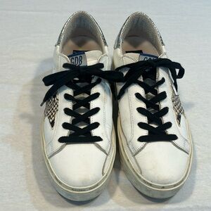 Golden Goose Women’s sneaker